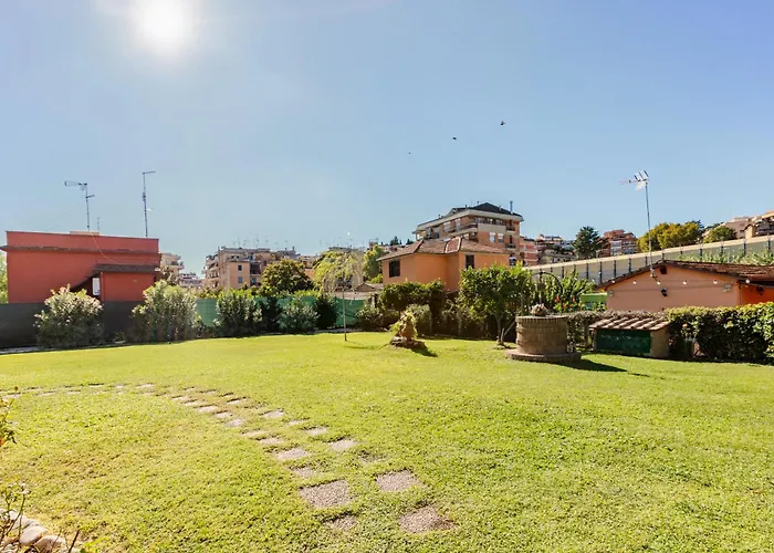 With Large Garden And Free Parking